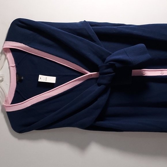 TALBOTS BUTTON DOWN SWEATER NWT ( SIZE LARGE) - Picture 9 of 11